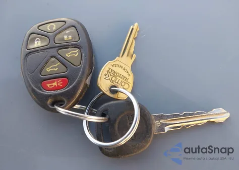 2011 GMC Yukon Xl 1500 Denali из США, поврежденный, VIN 1GKS2MEF7BR262981